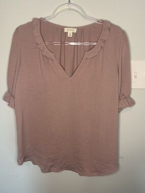 Ruffle Trim V-Neck Blouse in Mauve